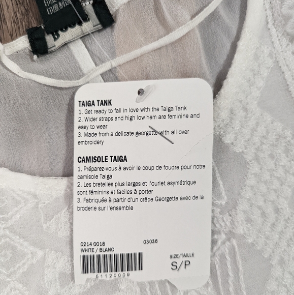 2/$30 ✨Roots Taiga Tank - Picture 3 of 5